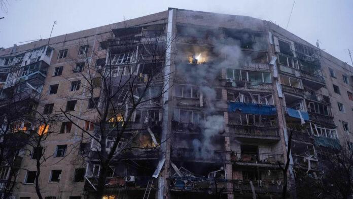 صحيفة اليوم العمانية - مقتل 3 أشخاص في غارات روسية على أوكرانيا